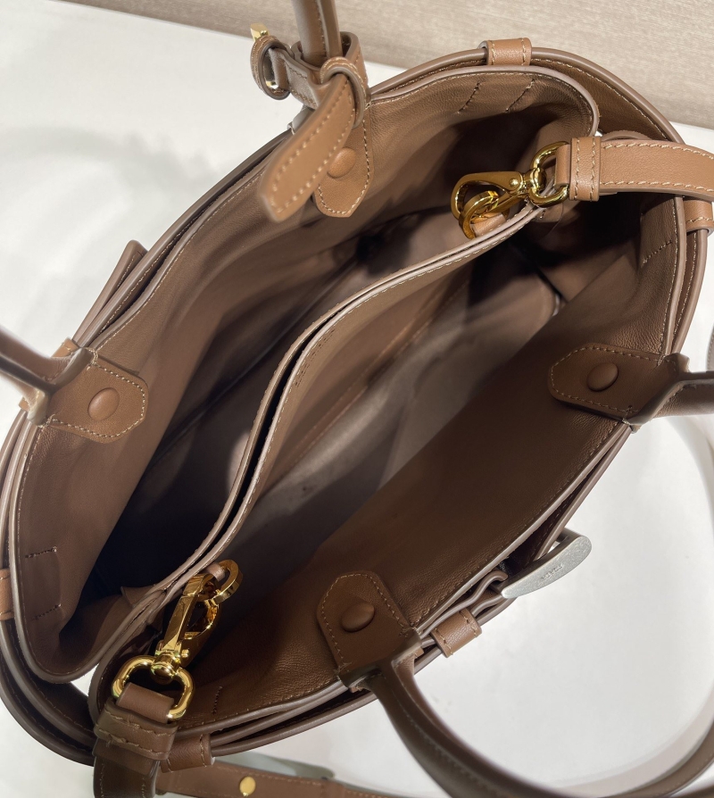 Pra*a top handle bags